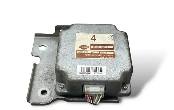 Nissan X-Trail T30 Torque split ecu control unit/module 41650EQ070 A68000U06