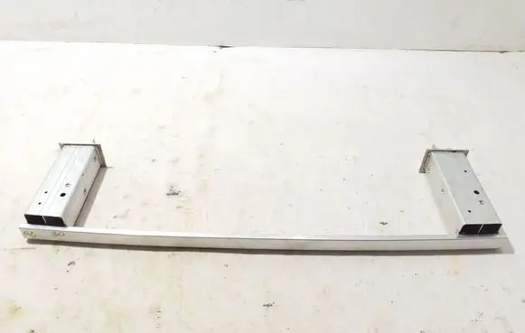 Volvo XC90 Radiator mount bracket 32246763