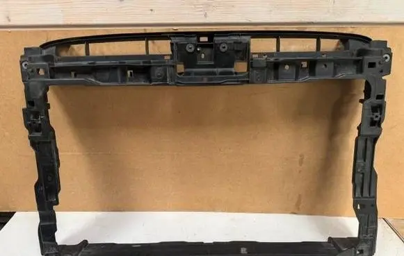 Volkswagen PASSAT B8 Radiator support slam panel 3G0805588AC