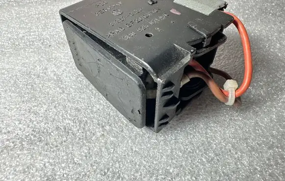 Volkswagen PASSAT B5.5 Cigarette lighter 3B0925071A