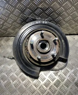 Dodge Durango III Rear wheel hub
