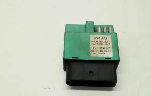 Volkswagen Tiguan Fuel injection pump control unit/module 5N0906093B