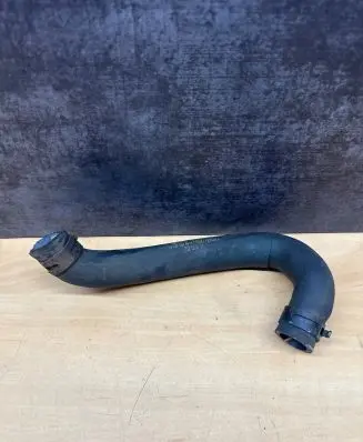Volkswagen Touran I Engine coolant pipe/hose 1T0122157AP ZD130903