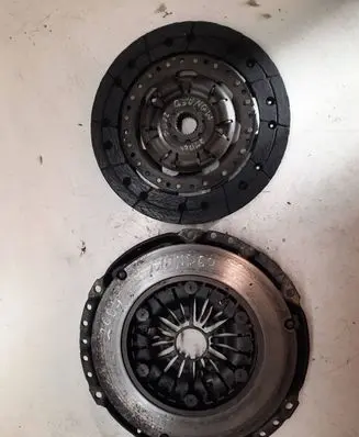 Ford Mondeo Mk III Pressure plate 