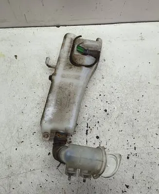 Mitsubishi Pajero Windshield washer fluid reservoir/tank 860141200