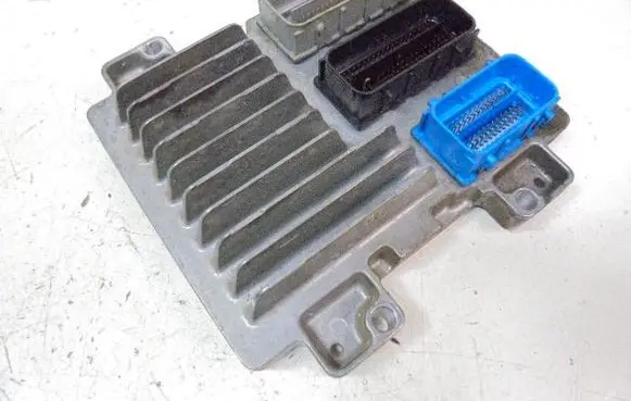 Opel Astra J Engine control unit/module ECU 12639235
