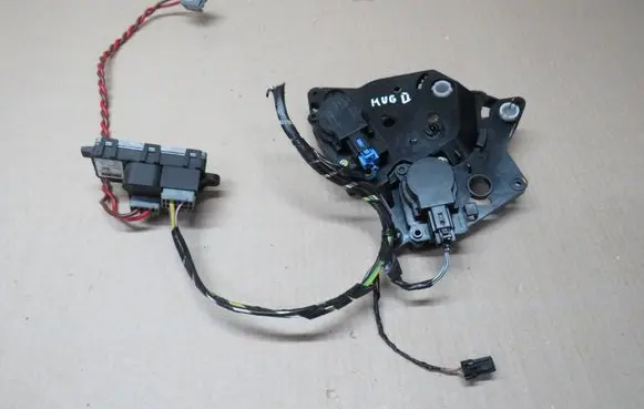 Ford Kuga II Air flap motor/actuator AV6N19E616AA EVD251 181014