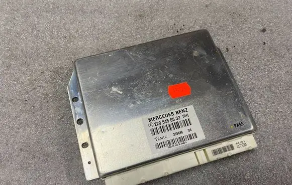 Mercedes-Benz S W220 Suspension control unit/module 2205450532