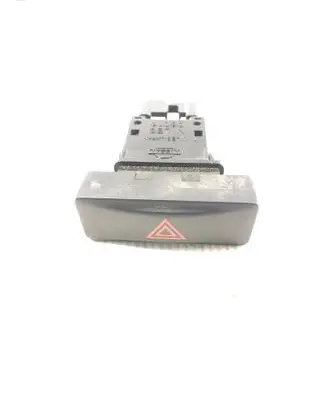 Nissan X-Trail T31 Hazard light switch 06016