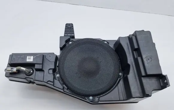 Jeep Grand Wagoneer Subwoofer speaker P68347131AA S20004235 68347131AA