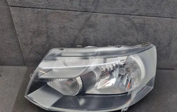 Volkswagen Transporter - Caravelle T5 Headlight/headlamp 7E1941015R