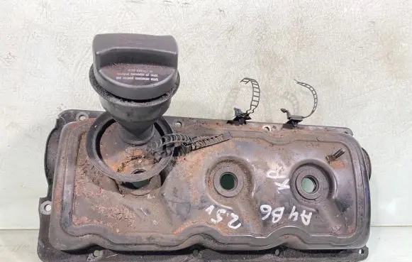 Audi A4 S4 B6 8E 8H Rocker cam cover 