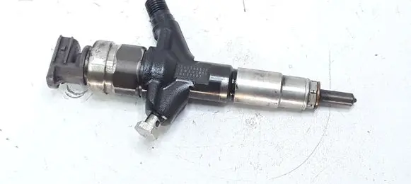 Subaru Impreza III Fuel injector 16613AA020