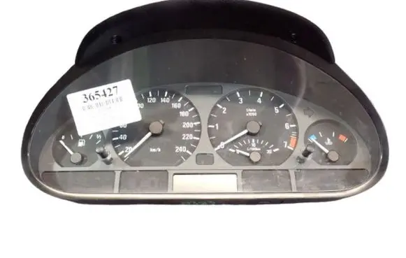 BMW X3 E83 Speedometer (instrument cluster)