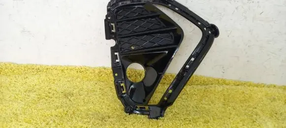 Hyundai Tucson LM Front bumper lower grill 86524-D7700