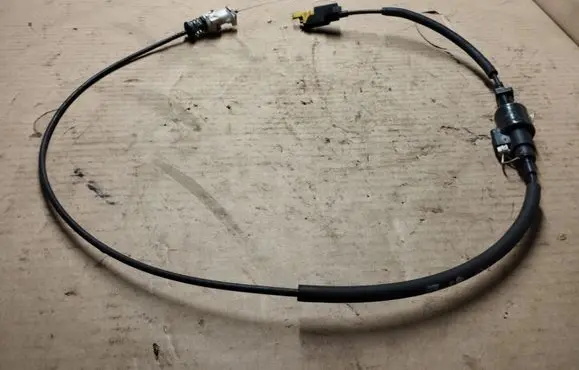 Chrysler PT Cruiser Gear shift cable linkage 