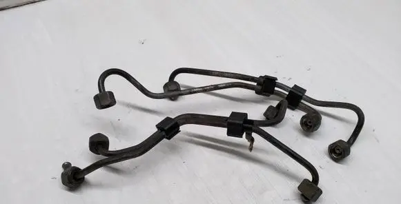 Audi A6 S6 C5 4B Fuel injector supply line/pipe 