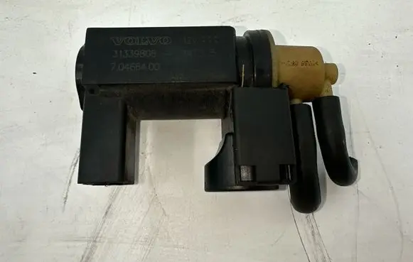 Volvo V40 Turbo solenoid valve 31339808
