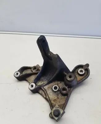Volvo S40 Engine mounting bracket 9648584680