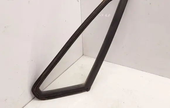 Audi 80 90 B2 Rear vent window glass 43R001010 813843322