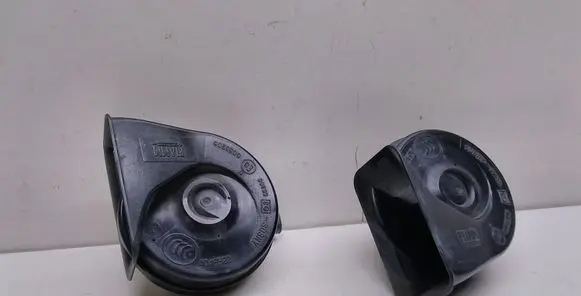 BMW 3 E90 E91 Horn signal E355306