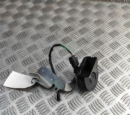 Mercedes-Benz E A207 Horn signal A2075421720