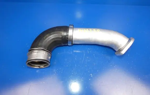 Intercooler hose/pipe