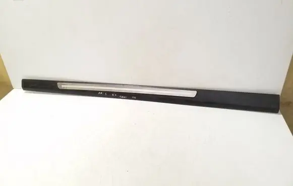 Front sill trim cover