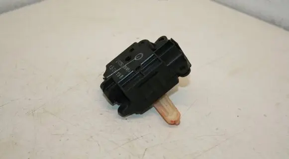 Nissan Note (E12) Air flap motor/actuator 277303VV6A