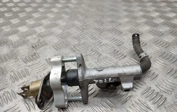 Clutch slave cylinder