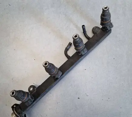 BMW 3 E36 Fuel main line pipe 1734355 1739242