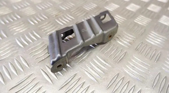 Lexus GS 250 350 300H 450H Fender mounting bracket