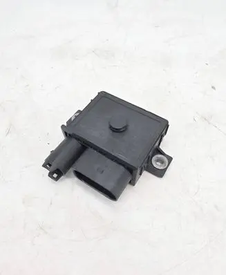 BMW 3 E90 E91 Glow plug pre-heat relay 0522140702
