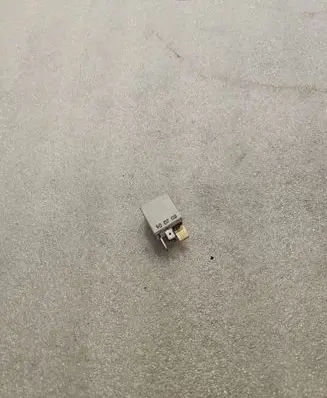 Audi A8 S8 D3 4E Other relay 8D0951253