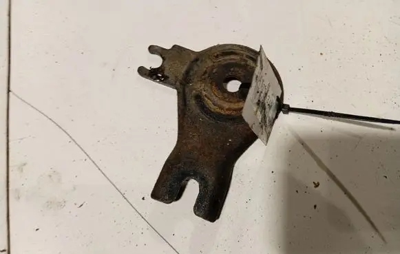 Honda Accord Engine mounting bracket 