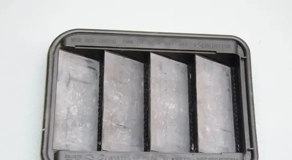 BMW X1 U11 Quarter panel pressure vent 9201647