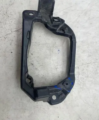 Toyota RAV 4 (XA50) Fog light bracket 8148242050 TD20 42050