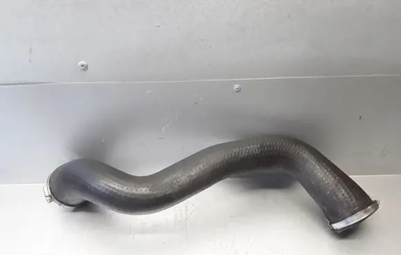 Volvo V50 Intercooler hose/pipe 30741215