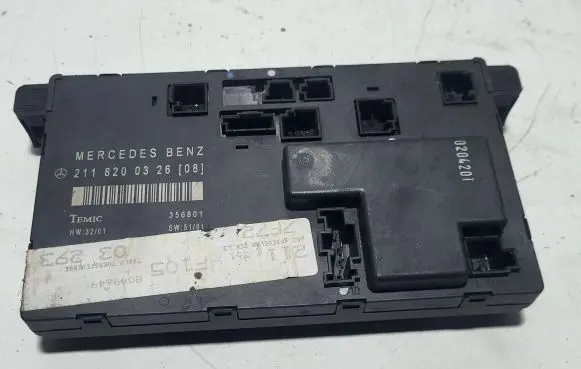 Mercedes-Benz E W211 Door control unit/module 2118200326 356801