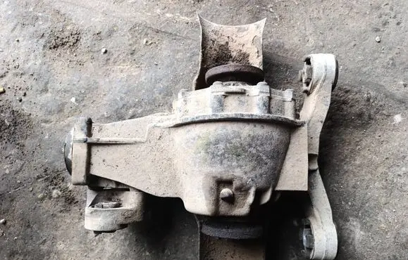 Volkswagen PASSAT B5 Rear differential