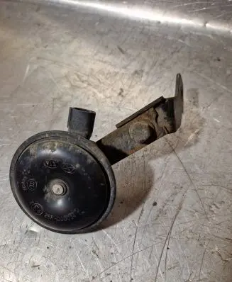 Hyundai ix35 Horn signal 28R000034