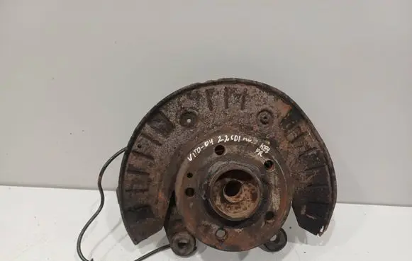 Mercedes-Benz Vito Viano W639 Front wheel hub spindle knuckle A6383300332