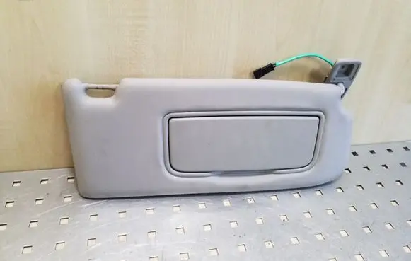 Volvo V50 Sun visor