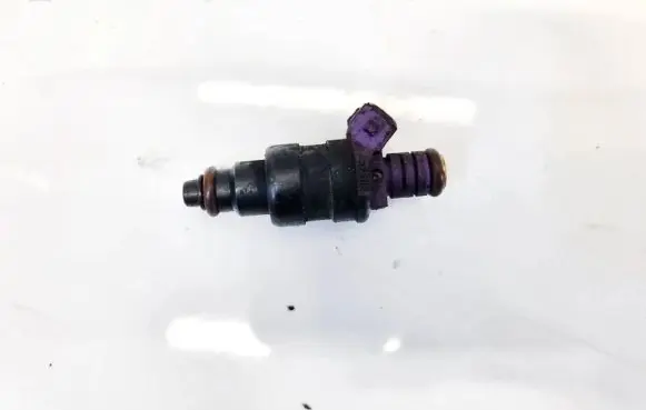Volvo S40, V40 Fuel injector 9125118