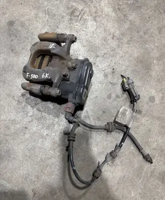 Fiat 500X Rear brake caliper 32353471C