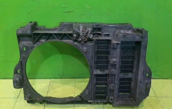 Peugeot 407 Radiator support slam panel 