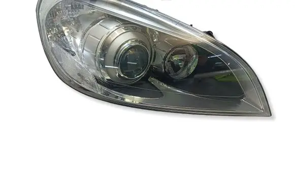 Volvo V60 Headlight/headlamp 046957