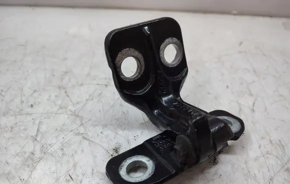 Land Rover Evoque I Rear door lower hinge BJ32228A