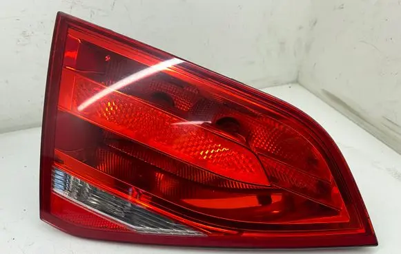 Audi A4 S4 B8 8K Tailgate rear/tail lights 8K5945093D