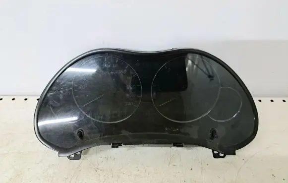 Toyota Avensis T250 Speedometer (instrument cluster) 8380005631